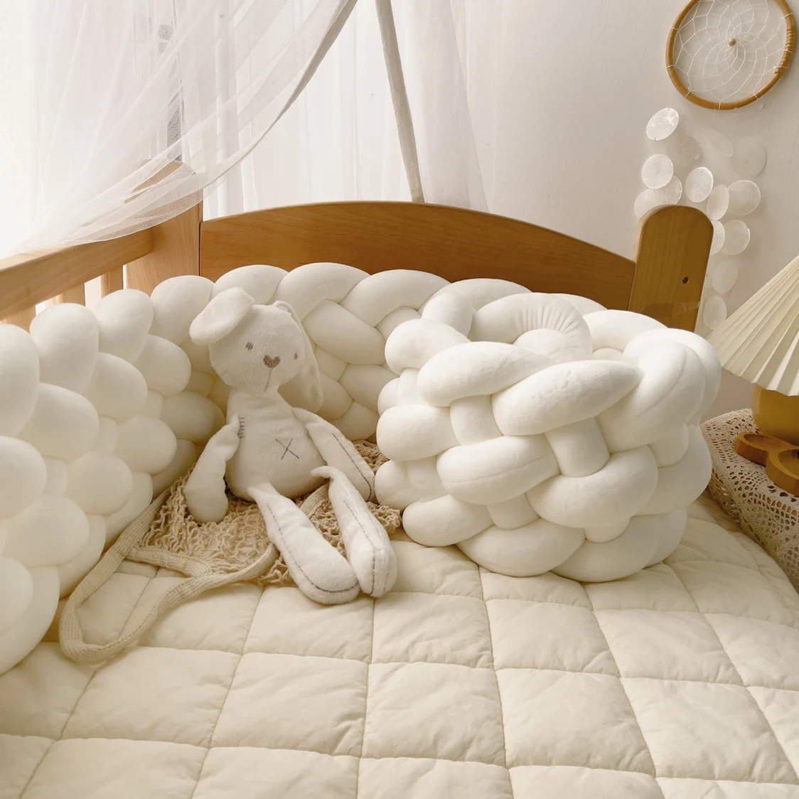 TOUR-DE-LIT-TRESSE-BLANC