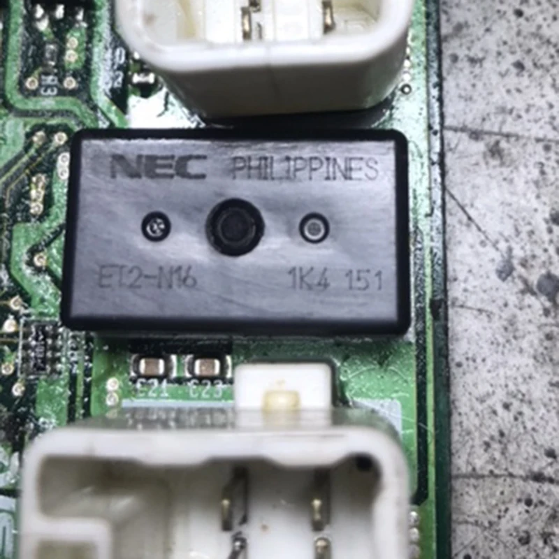 

1Pcs/Lot Auto Relay ET2-N16 Car IC Chip PIN-8