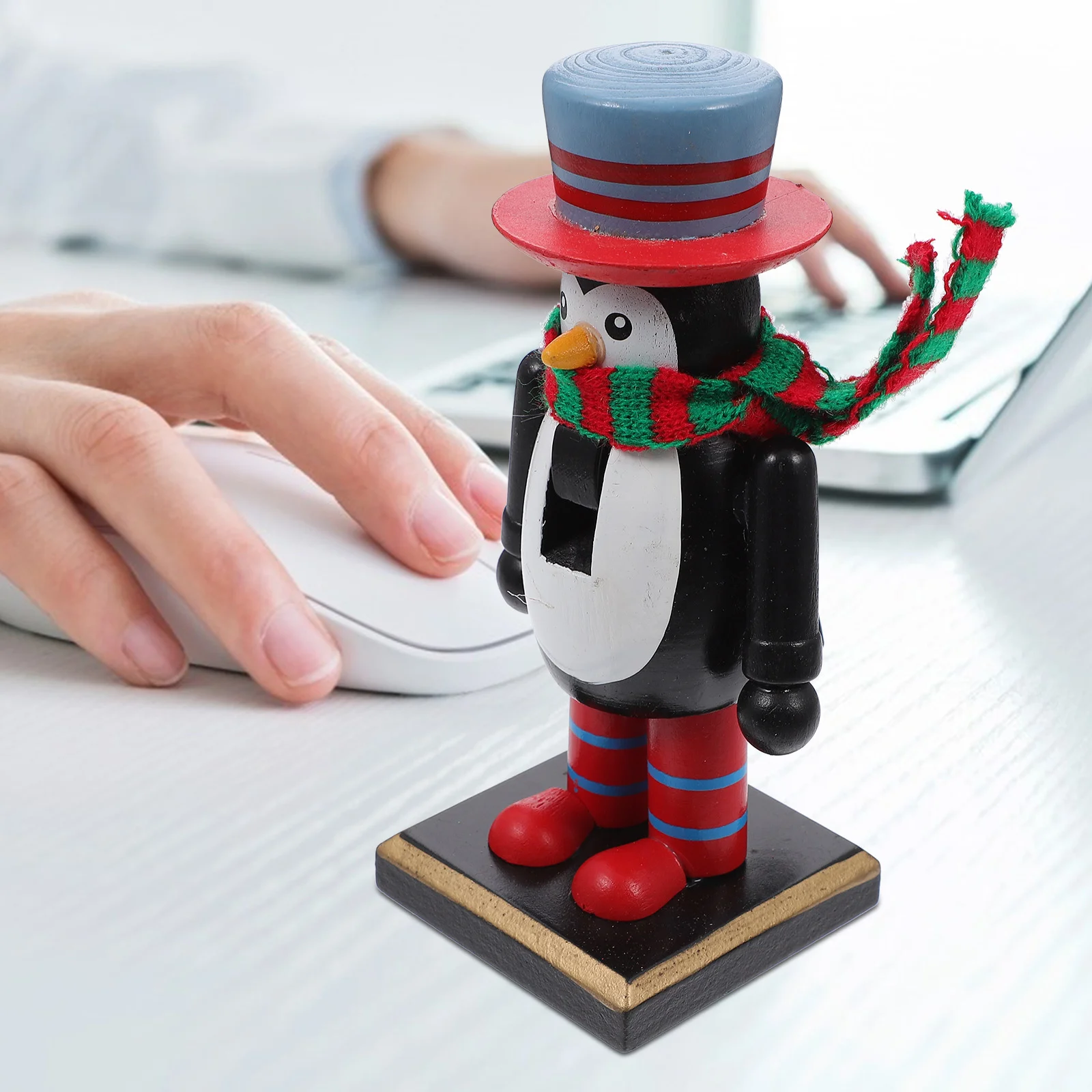 Рисунок 5 - Рождественский стол центральные