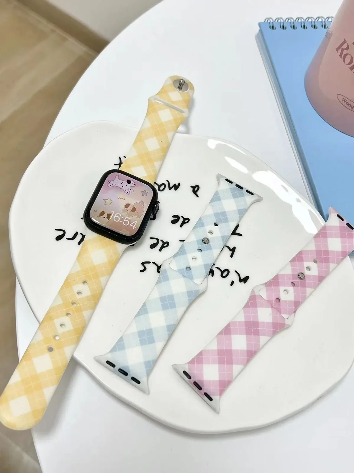 Watch Band For iWatch 42/44/45/46/49mm 38/40/41mm Silicone Fashion Watch Strap for Watch Series Ultra2 Se 10/9/8/7/6/5/4/3/2/1_voghion.com