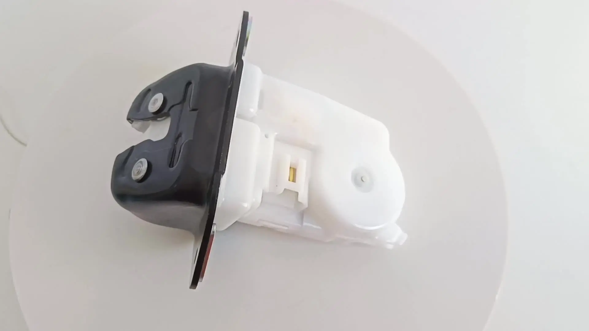 Fix Your Trunk Latch! Tailgate Lock Actuator For Nissan Rogue, Murano, Versa, Leaf & Infiniti EX35 (2005-2017)