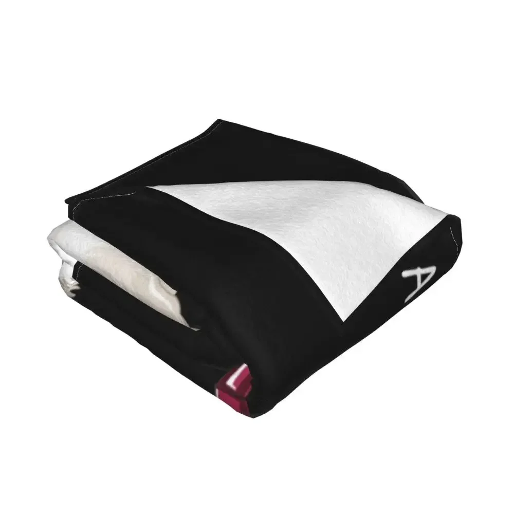 Maltese ���ΰ� ����ִ� ������ ���� ���� ������ ���, ������ �ö��� �ֿ� ���� ��ȣ�� ���, ħ�� ���� ���� ħ�뺸