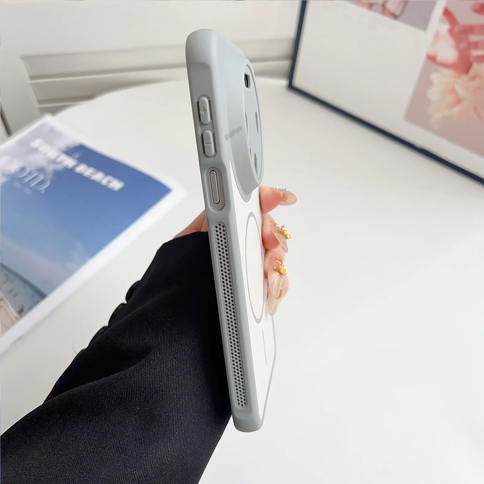 Enhanced Heat Dissipation Silicone Phone Case with Magnetic Wireless Charging and Shockproof Soft Cover