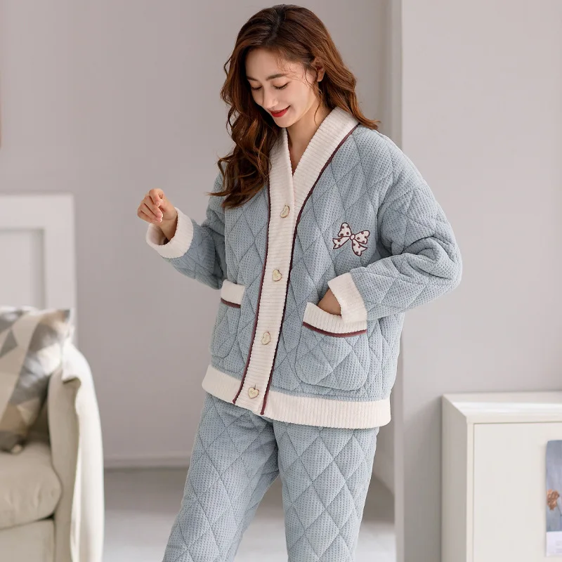 Рисунок 4 - Осенне-зимняя бархатная Пижама