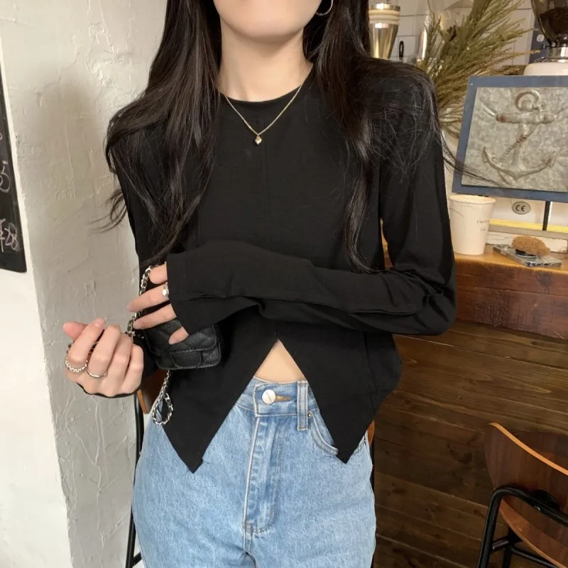 

Autumn 2023 Women's Long Sleeve T-Shirt Korean Fashion Base Layer Top With Chic Split Design Trendy