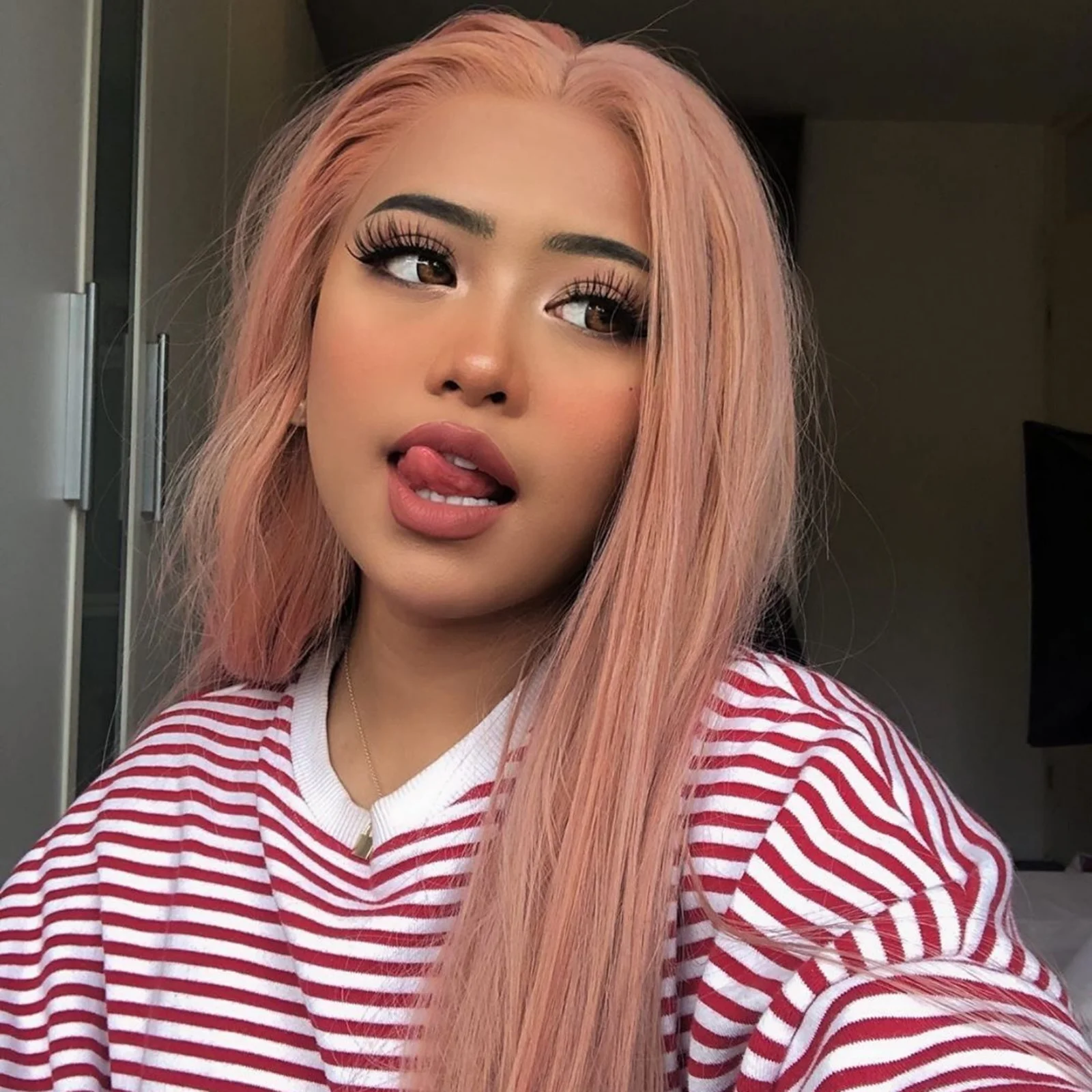 Pastel Pink Long Straight Synthetic Lace Front Wig Glueless Frontal Light Pink Colored Hair Lace Wigs For Women Party Cosplay Womens Synthetic Wigs