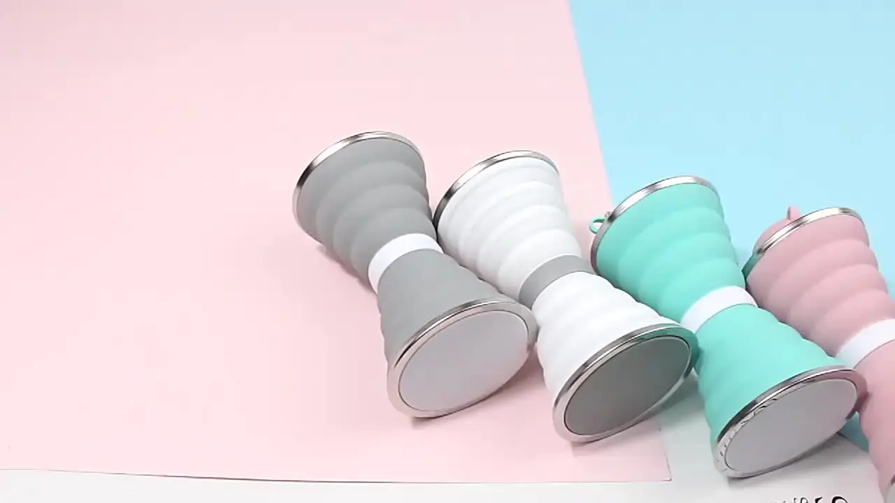 Hy-Pro Bouteille UV En Aluminium Sous Licence Officielle Liverpool F.C 750 Ml | Paille Pliable Intégrée, Finition Néochrome, étanche, Légère, Sans BPA