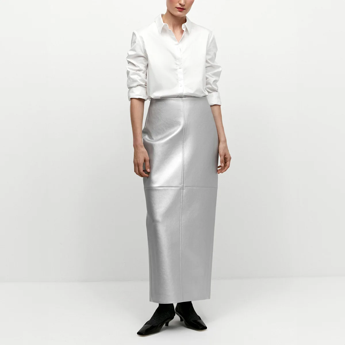 

Bright Silver Slim PU Leather Skirt 2024 New Spring Women's Trendy Split Spliced Metal Colored Bright Leather Wrapped Hip Skirt