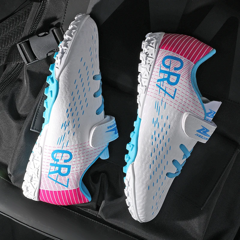 Kids Studded Football Shoes 5