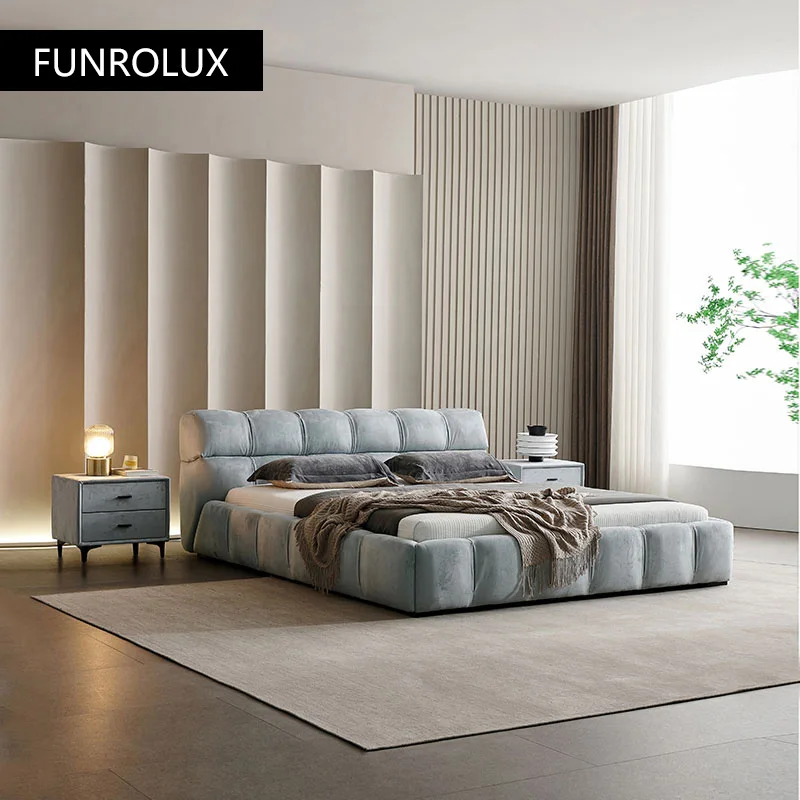 Modern minimalist fabric bed Modern master bedroom Italian minimalist light luxury designer double bed