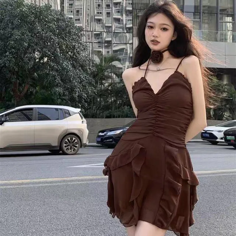 

2023 Summer Women's Dress Sexy Fashion Suspender Short Irregular Skirt Dress Brown Shoulder Backless Chiffon Dresses for Women