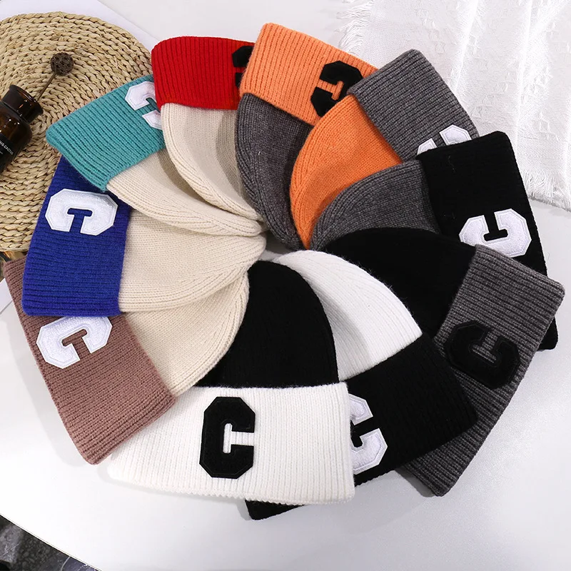 Unisex Simple Big C Letter Woolen Bonnet Cap Autumn Winter Ear Protection Knitted Hat Student Color Match Skullies Beanies 2