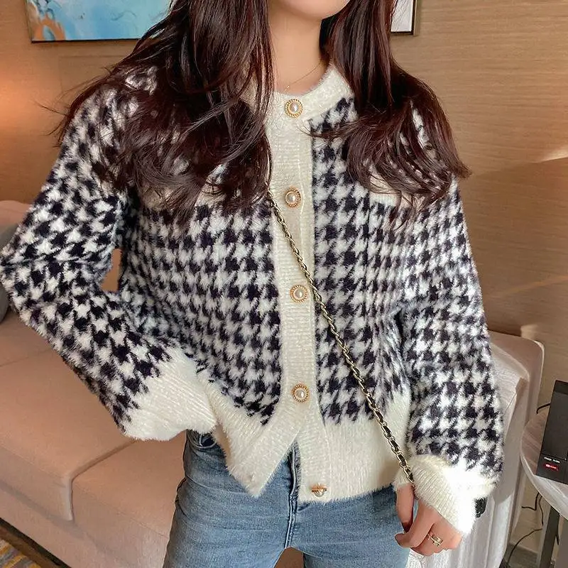 

Korean Houndstooth Short Sweater Cardigan Jacket Women Elegant Imitation Mink Fleece Knitwear Tops Vintage O-Neck Knitted Coats