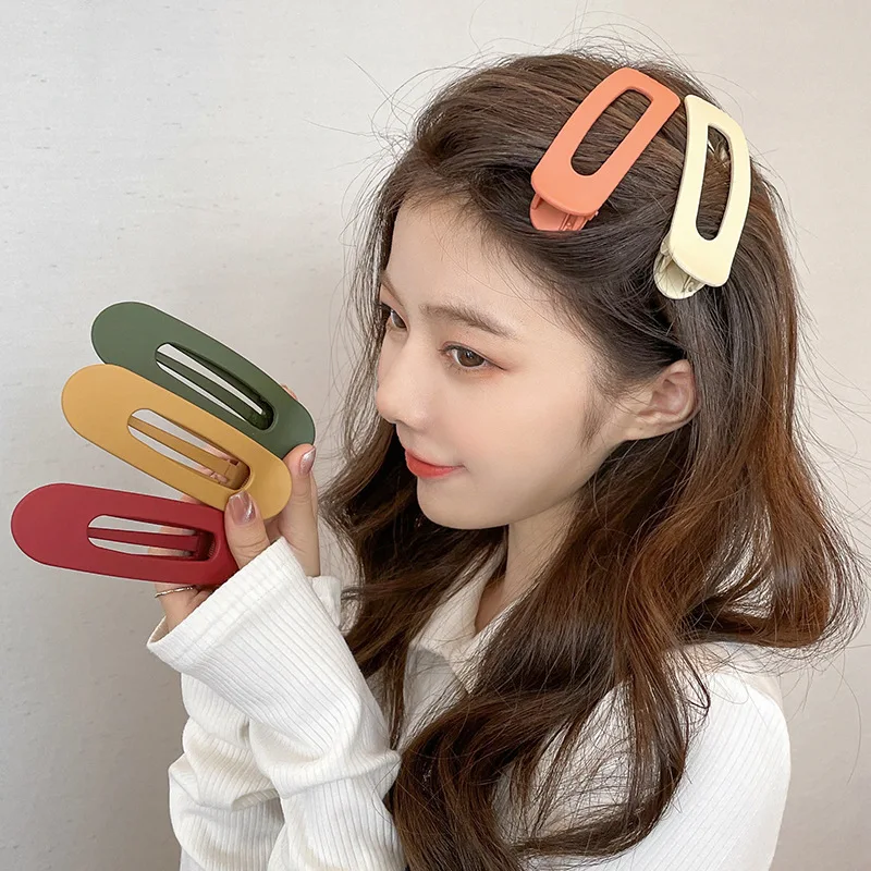 

Women Large Hair Clamping Candy Color Hair Clip Seamless Plastic Duckbill Claw for Women Girls Simple Hairpins Hair Accessories