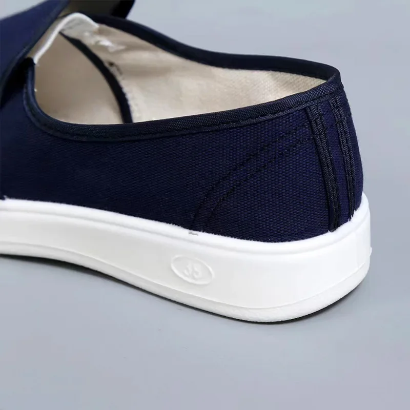 정전기 방지 Canva 신발 도매 공장 작업실 파란색 Pvc Canva 구멍 없는 신발 Mid-calf 공장 조립 라인