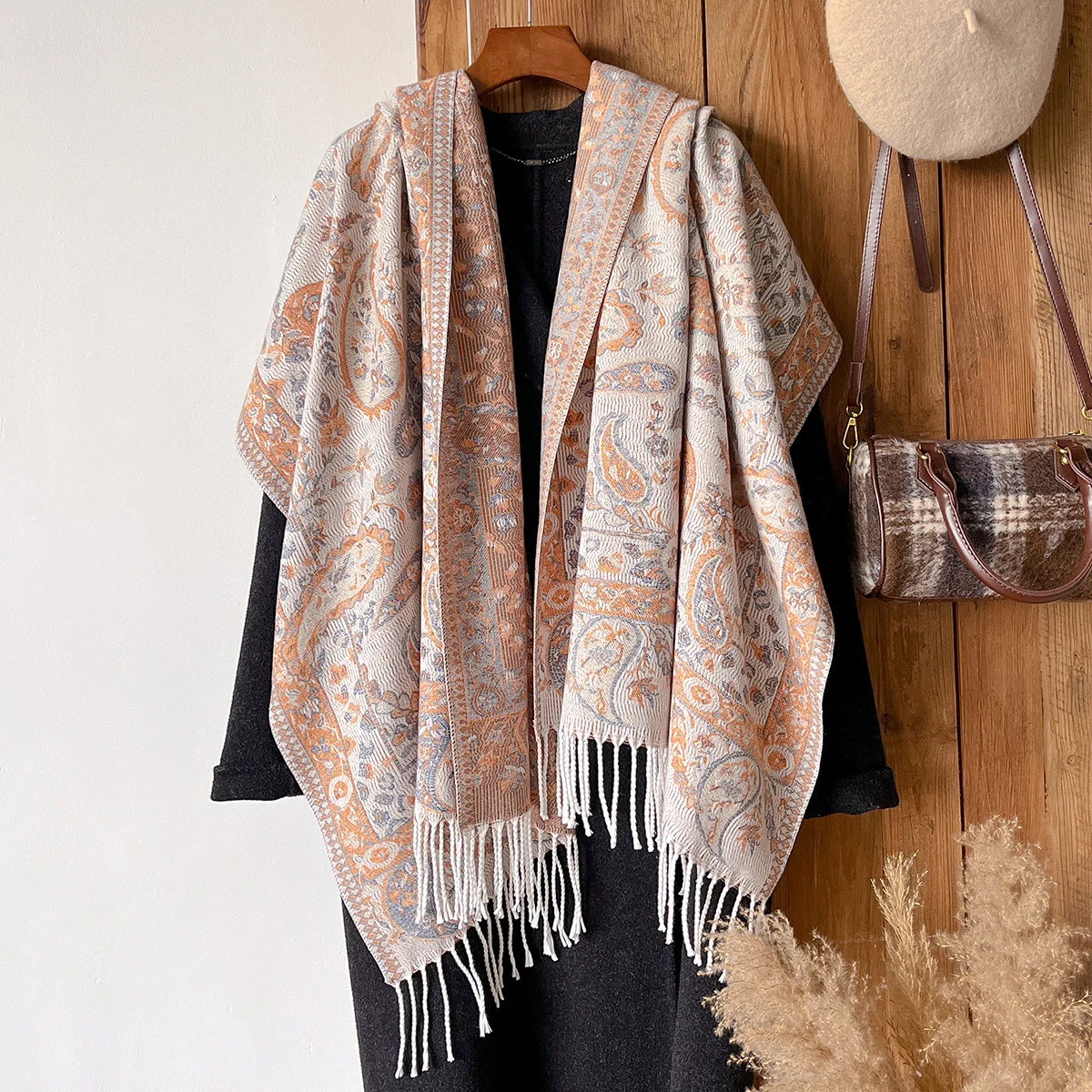 Winter New Brand National Style Paisley Design Thick Pashmina Warm Shawl Long Tassel Print Scarf Women Keep Warm Poncho Stoles