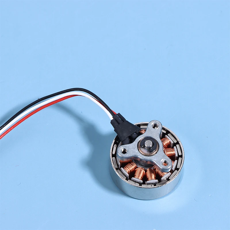Bezkartáčový motor 1504 7.4V 2000-2800KV pro RC dron