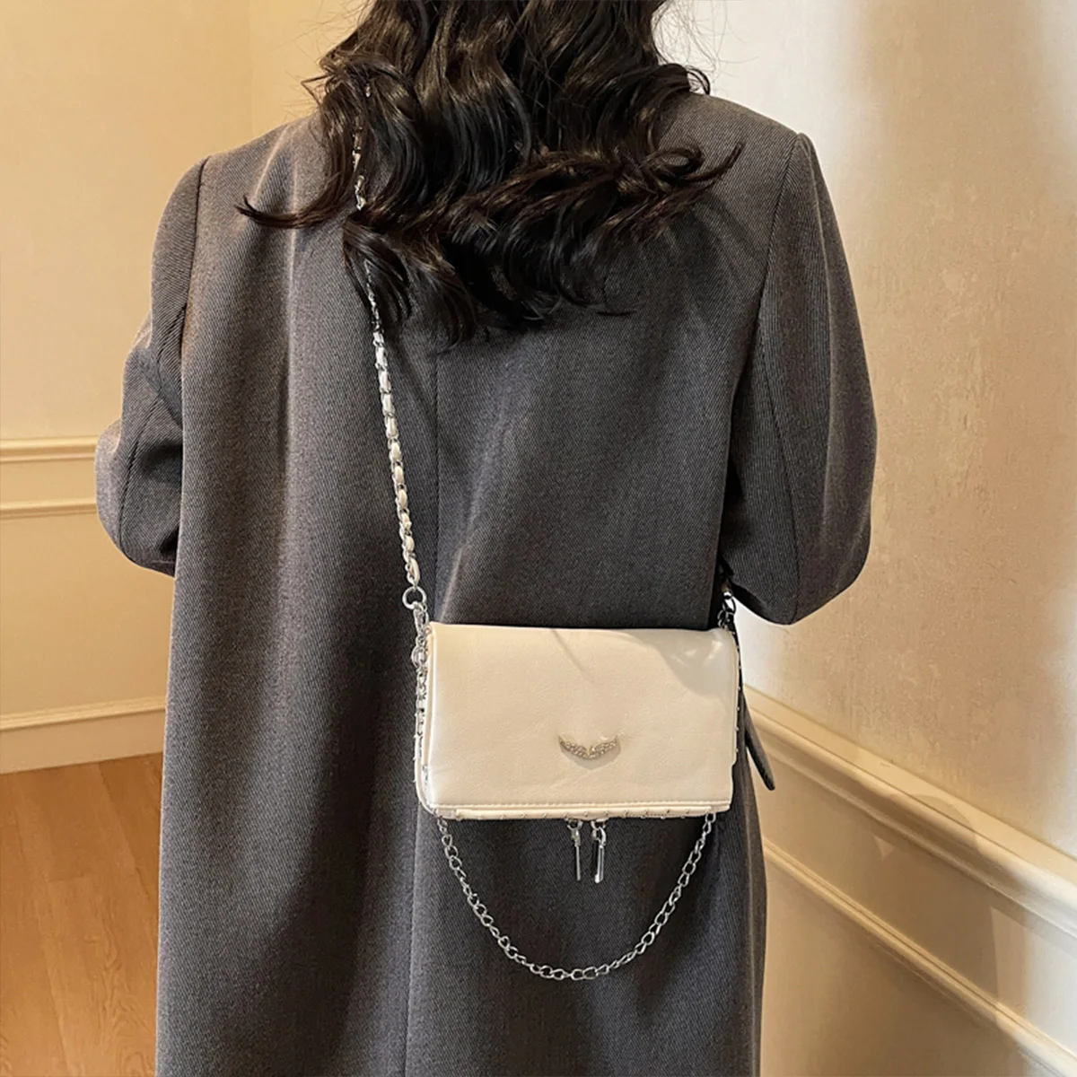 Magnetic Closure