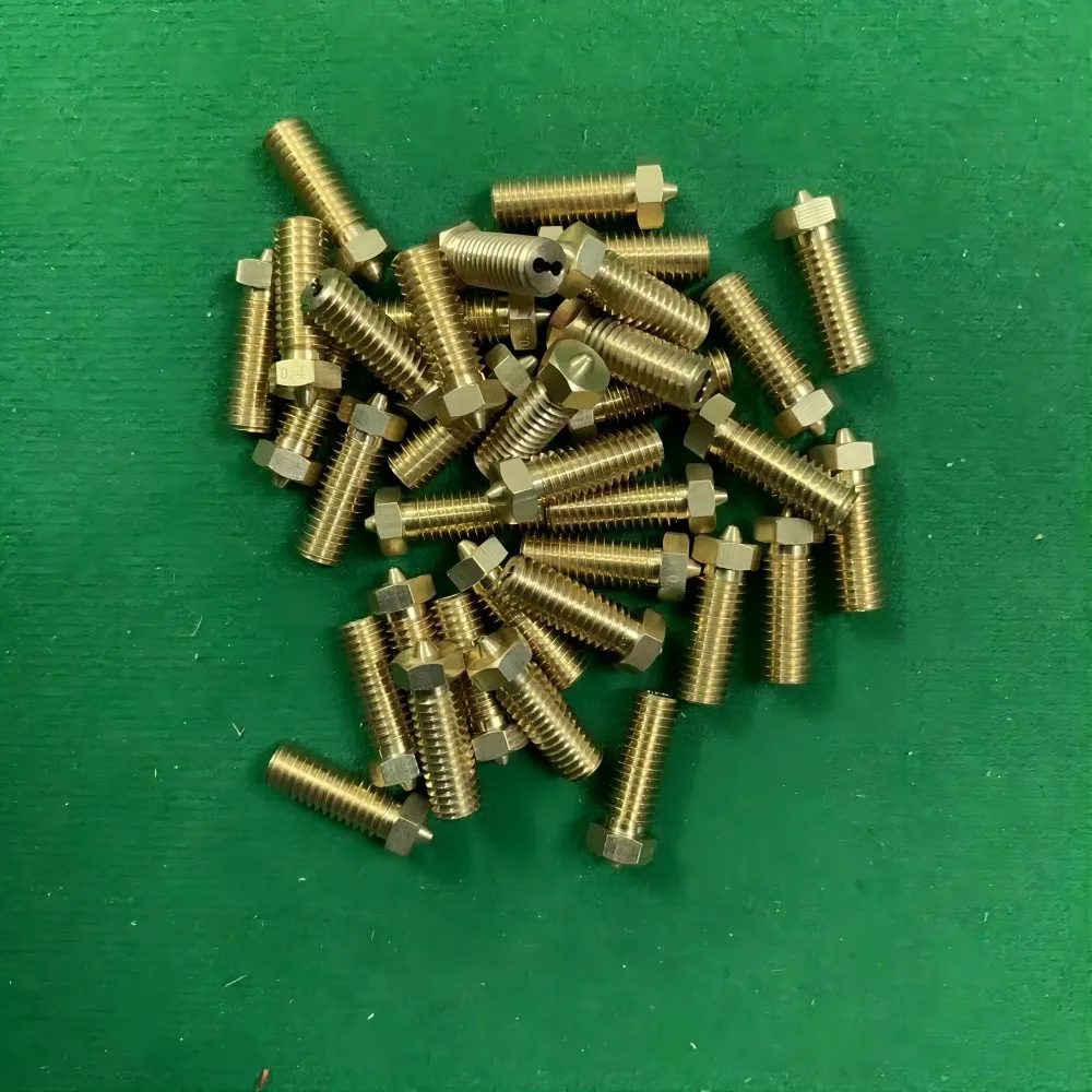 Рисунок 2 - Аксессуары для 3D-принтера FLSUN