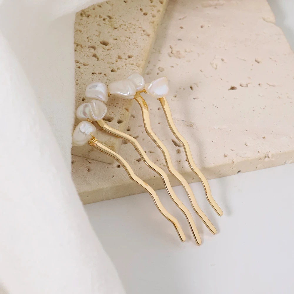 Metal hair accessories Hair accessories Natural Pearl Retro Hair Accessories Women Luxury Jewelry Hair Clips Flamenco Combs For Girls Pin Gift Gh0110