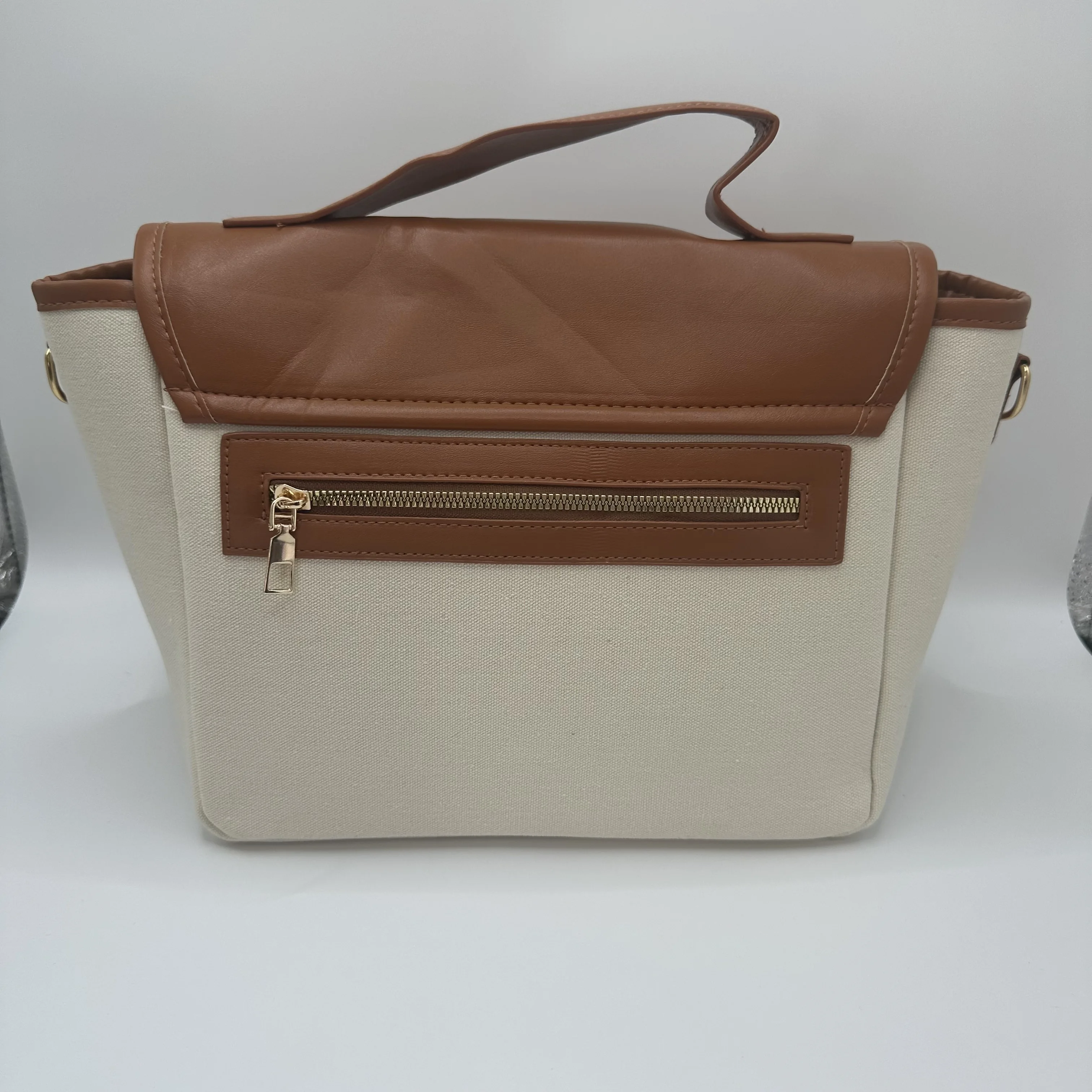 Personalized Mommy Bag Large Capacity Multi functional Leisure Maternal and Child Bag for Outgoing Crossbody Mom Tote Bag 4