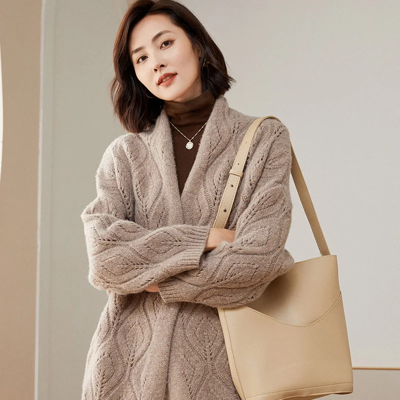 

High Quality Women’s Casual Hollow Cardigan 100% Merino Wool Loose Thickened Cashmere Sweater Female Grace Coat Autumn Winter