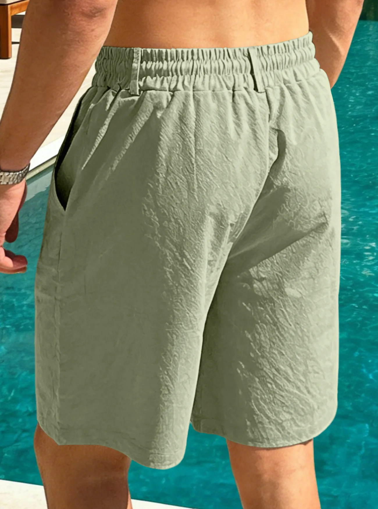 Men’s lightweight breathable quick-dry drawstring casual sports shorts green 02