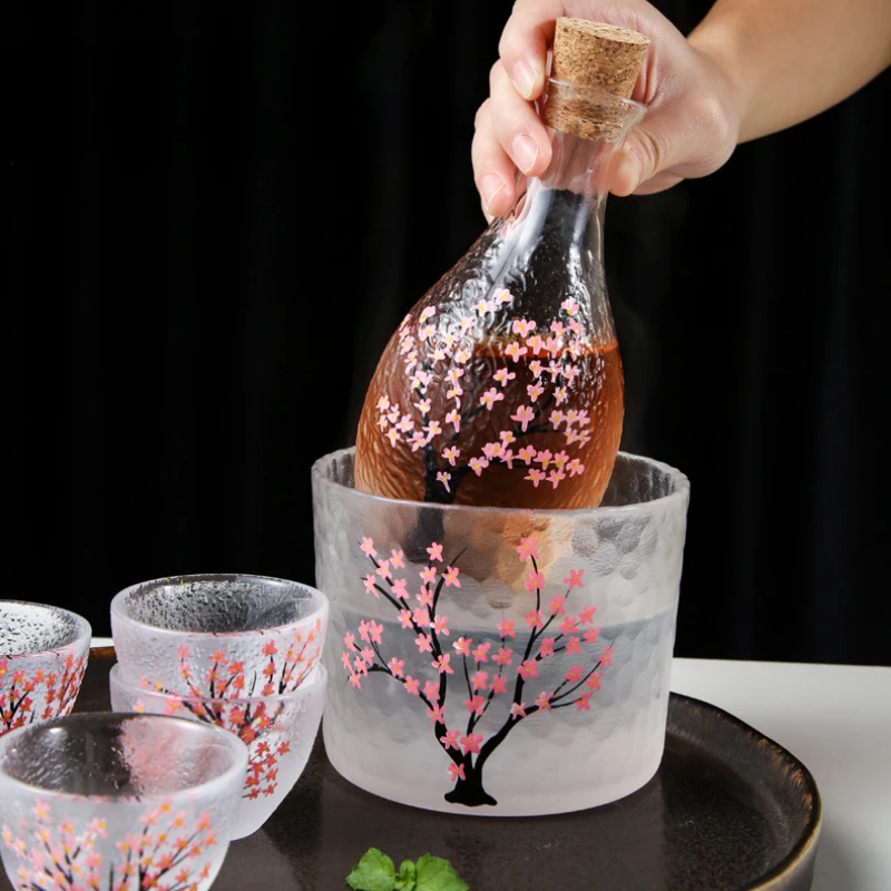 Japanese Style Sakura Sake Set Wine Bottle Cups Hand Painted Design Vintage Sake Transparent Glass Party Wine Set Water Cup