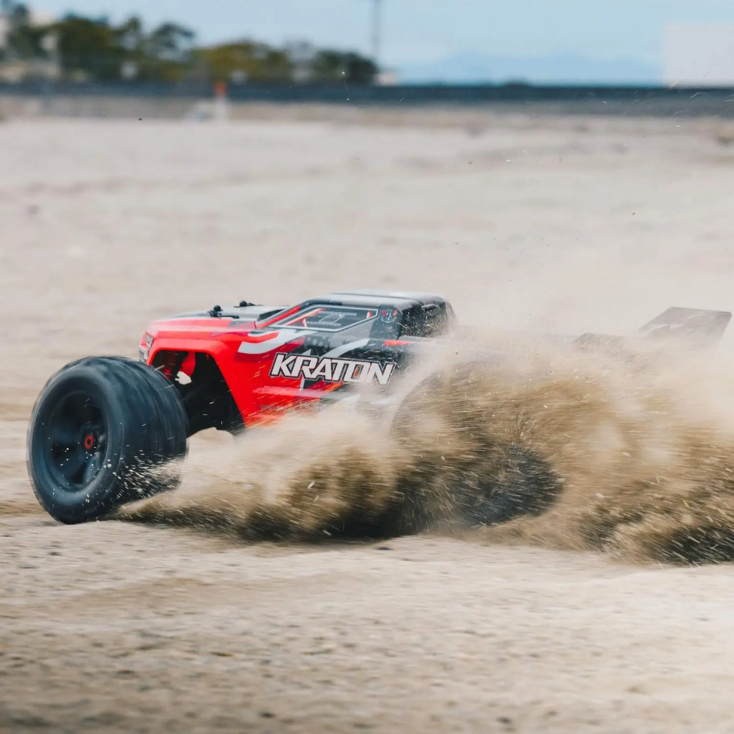 RC Truck 1/8 KRATON 6S V5 4WD BLX Speed Monster Spektrum Firma RTR Transmitter and Receiver Included Battery