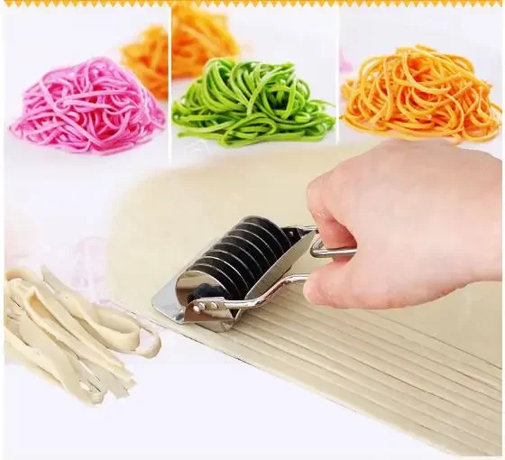 2PCS DIY Stainless Steel Noodle Lattice Roller Docker Dough knife Cutter Pasta Spaghetti Maker Manual Noodle Press Kitchen Tools