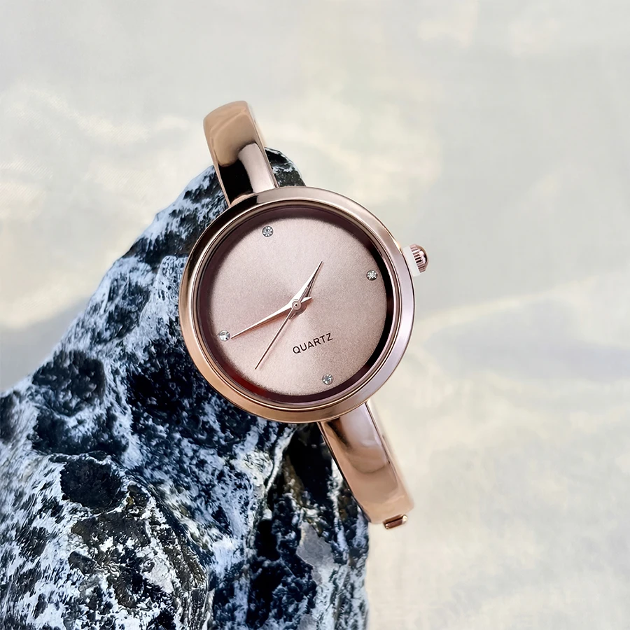 Elegant Classic Round-Face Ladies' Bracelet Wristwatch