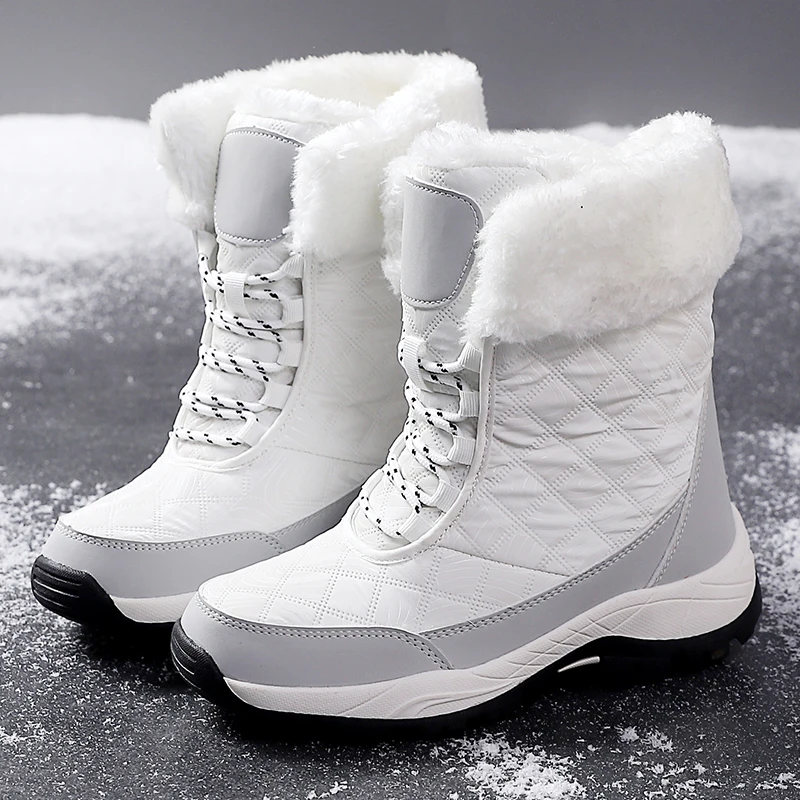 

New Large Size Women's Shoes Anti-ski Boots Plus Velvet Thickened Warm Cotton Shoes Versatile Fashionable Mid-calf Boots