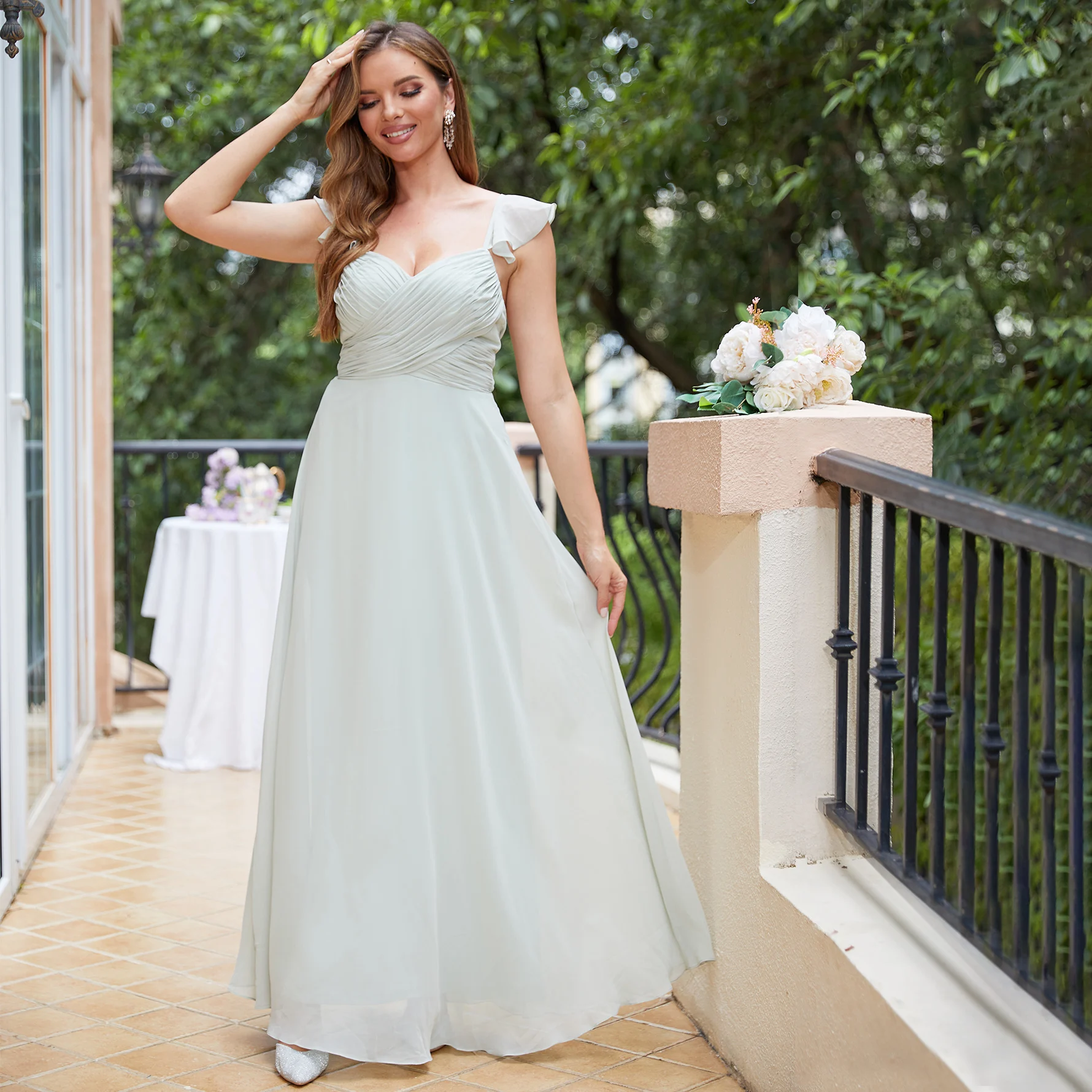 

Elegant V-Neck Bridesmaid Dresses A-Line Ruffles Short Sleeves Wedding Party Gowns Backless Evening Dresses Simple Party Gown