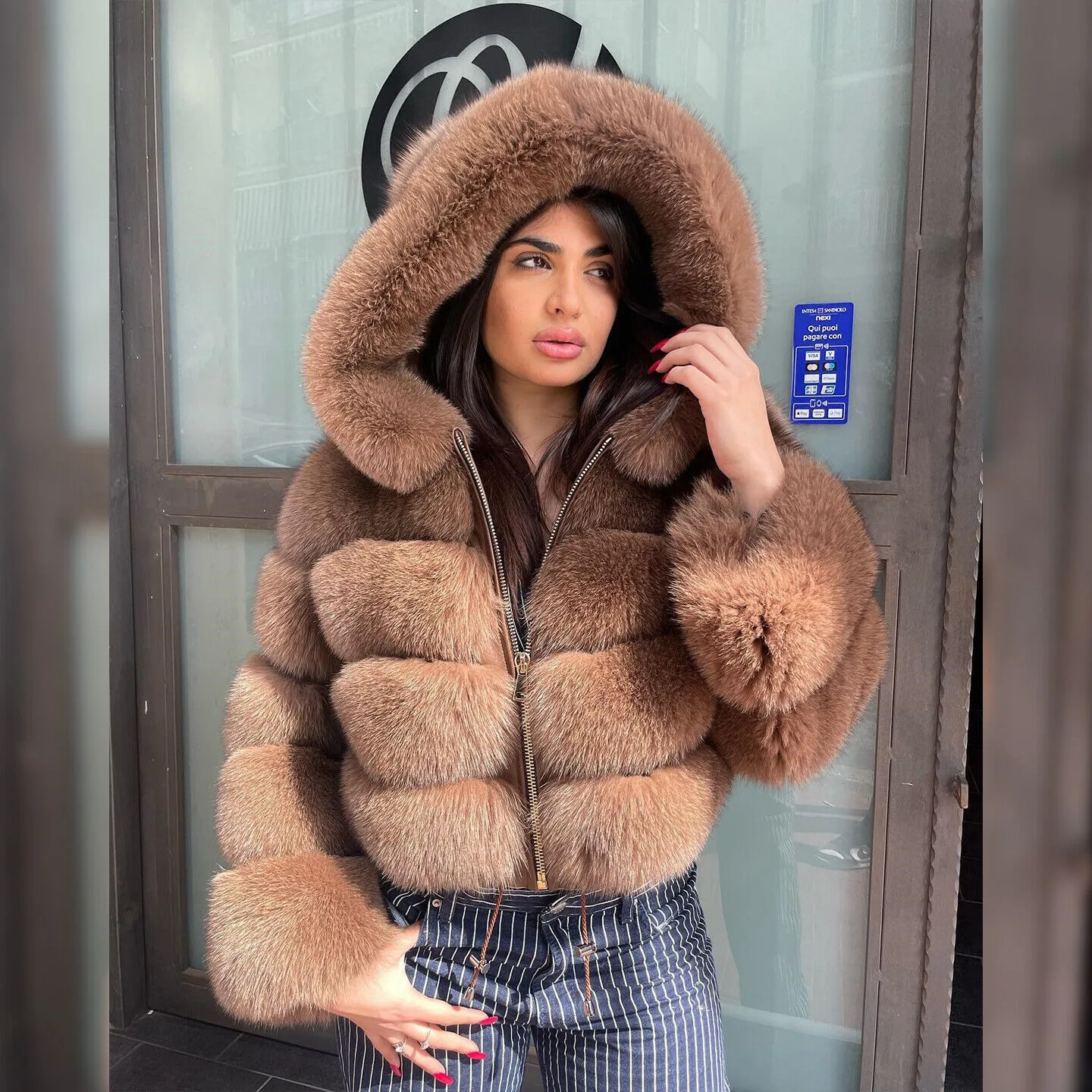 

Fashion Real Fox Fur Short Jackets Hooded Women Luxury Winter Raccoon Fur Coats Warm Plus Size Female Animal Leather Overcoats