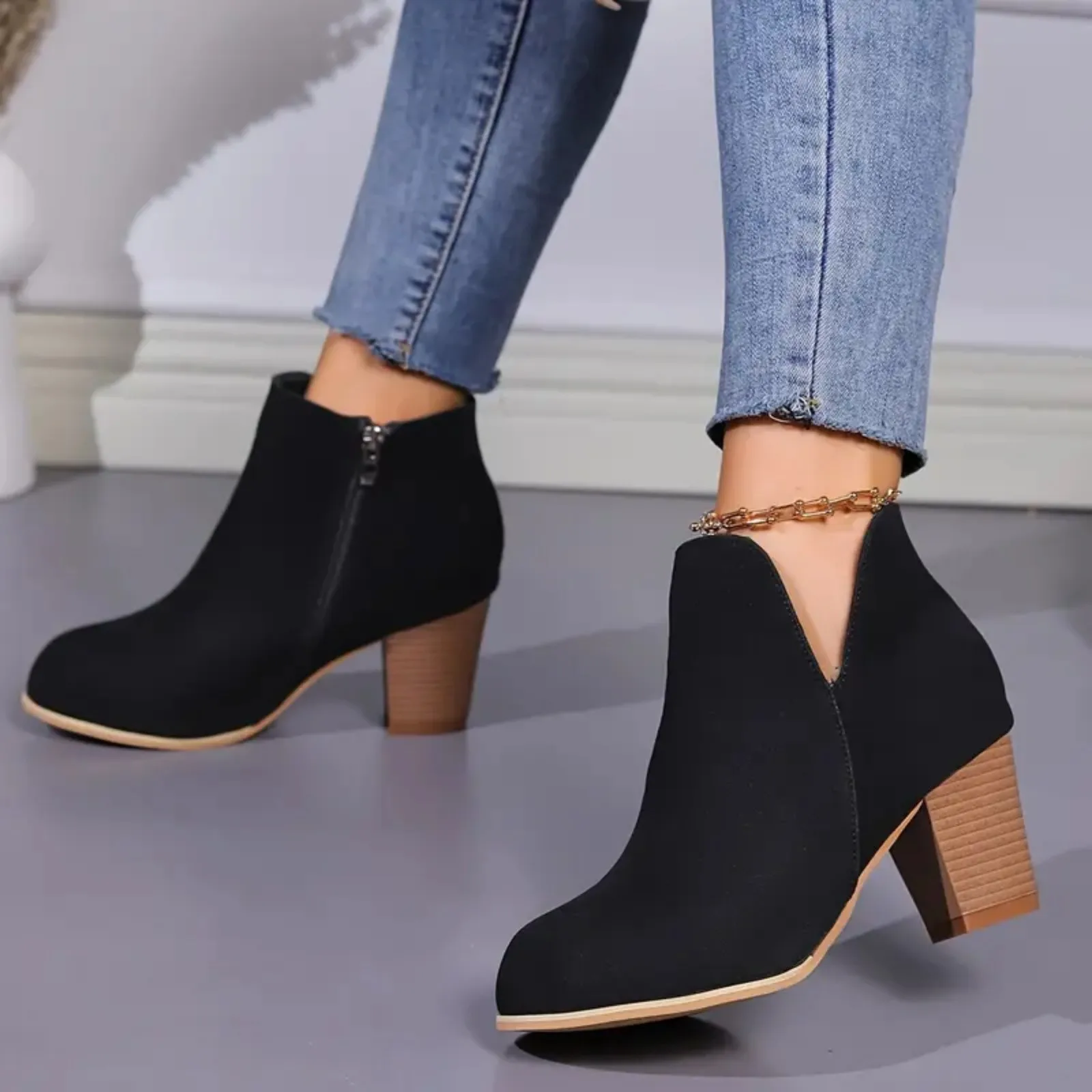 Women's Trendy Pointed-Toe Chunky Heel Boots with Waterproof Platform