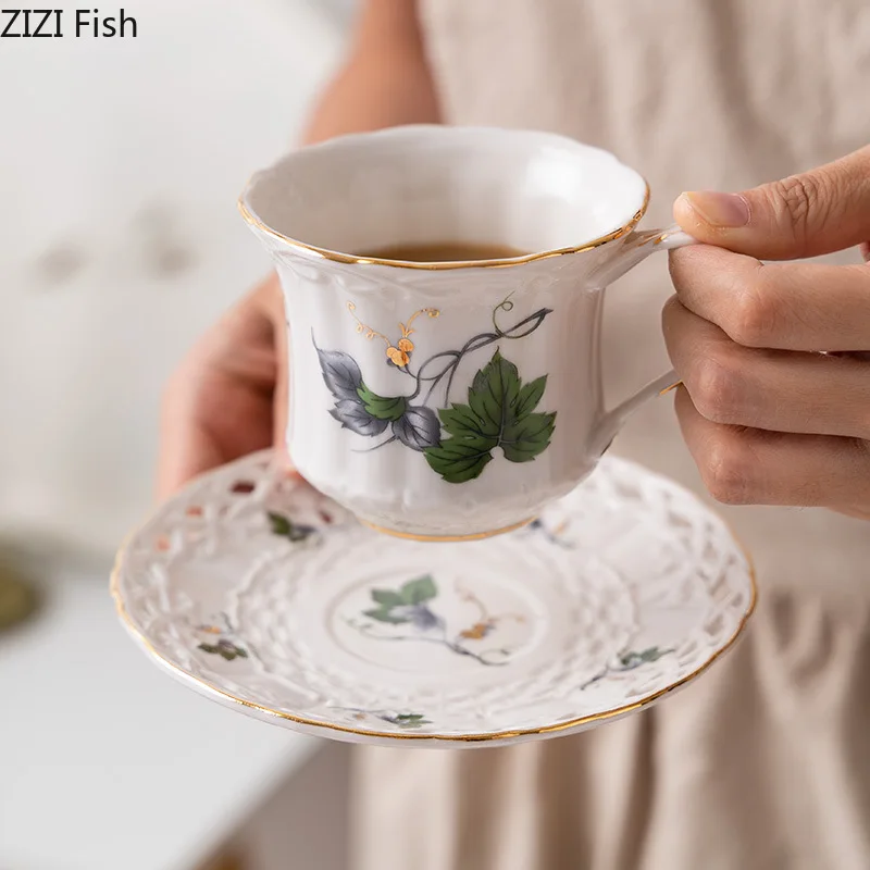 Flowers & Beauties Ceramic Cup & Saucer Teapot Set 2