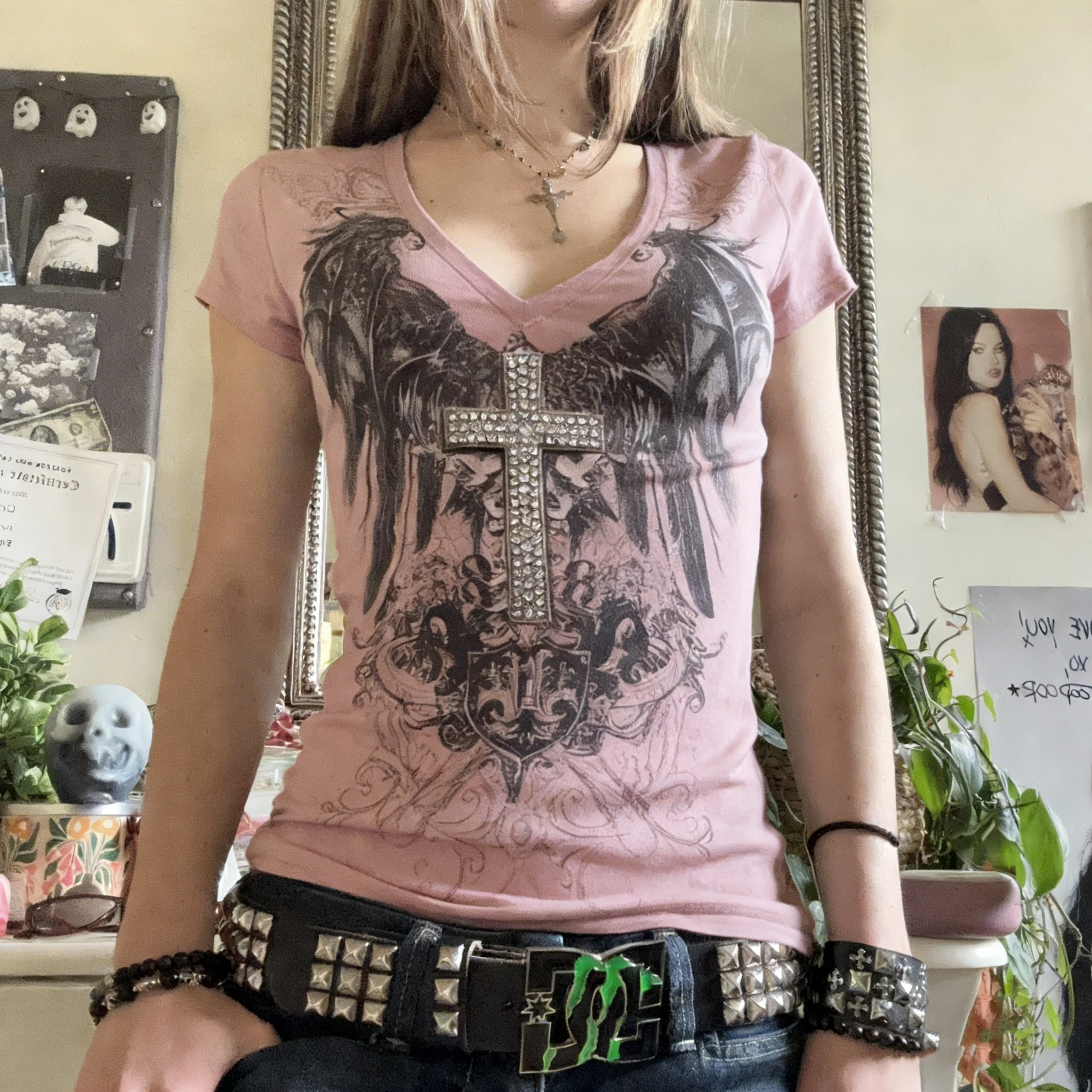 Women Short Sleeve V Neck Emo T Shirts Summer Gothic Y2k Grunge Graphic Tees Vintage Slim Fit 2000s Clothes Streetwear 3