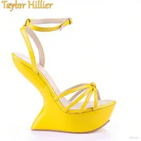 Sandales à plateforme de Style étrange, boucle à tête ronde, sandales d'été pour femmes, mode fête, Sexy, sangle à ongles, talon, chaussures à bout ouvert 2