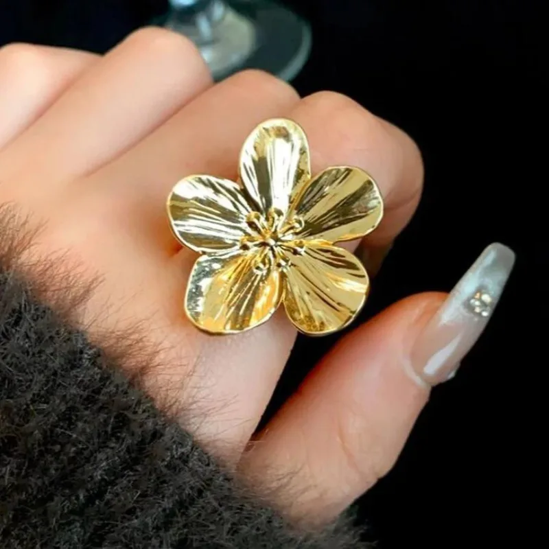 Exaggerated Big Bloom Flower Metal Rings for Women French Elegant Stainless Steel Gold Color Finger Rings Wedding Jewelry Gifts