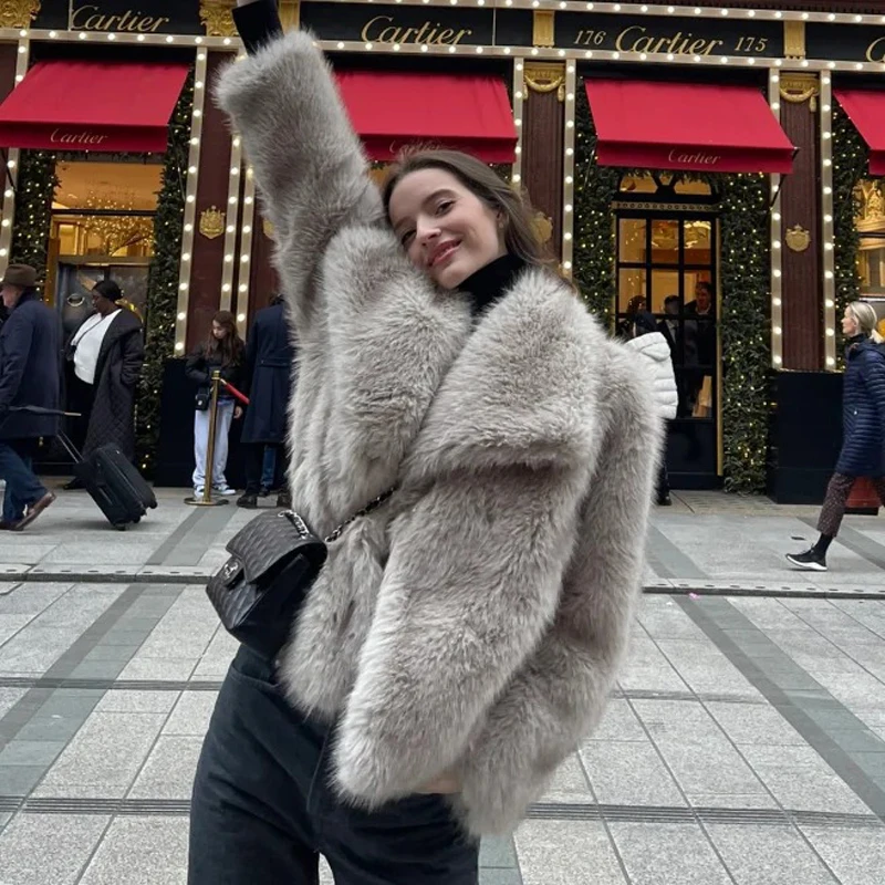 2024 Winter New Fashion Gradient Fluffy Fur Coat Women High Street Luxury Big Fur Collar Faux Fox Fur Jacket Female Overcoats 5