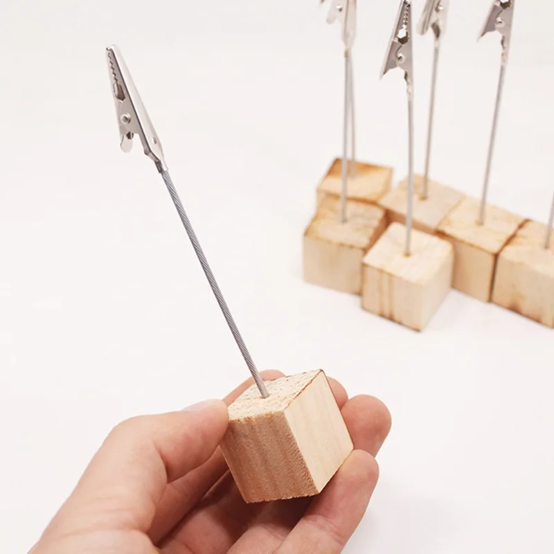 10PCS/Set Portable Wooden Place Card Holder Clips Wedding Place Card Holder Table Romantic Photo Memo Number Name Clips Base place card holders