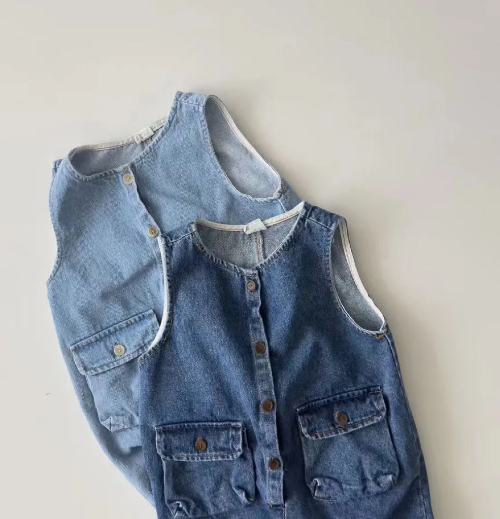 Рисунок 6 - Комбинезон детский джинсовый без рукавов