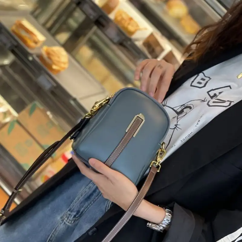 Mobile Phone Bag Lightweight Mini Crossbody Shoulder Phone Bag Mini sac &agrave; bandouli&egrave;re l&eacute;ger Lett mini crossbody