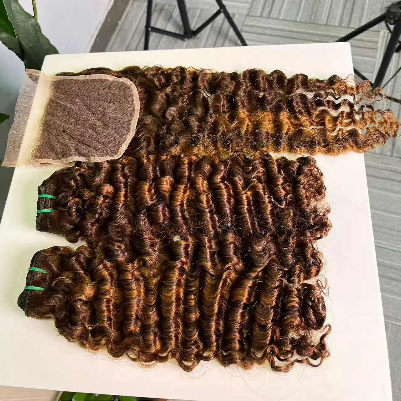 16A Hair Double Drawn Burmese Curly Hair Bundles Hair Extensions with 5x5 Lace Closure 100% Human Hair Bundles