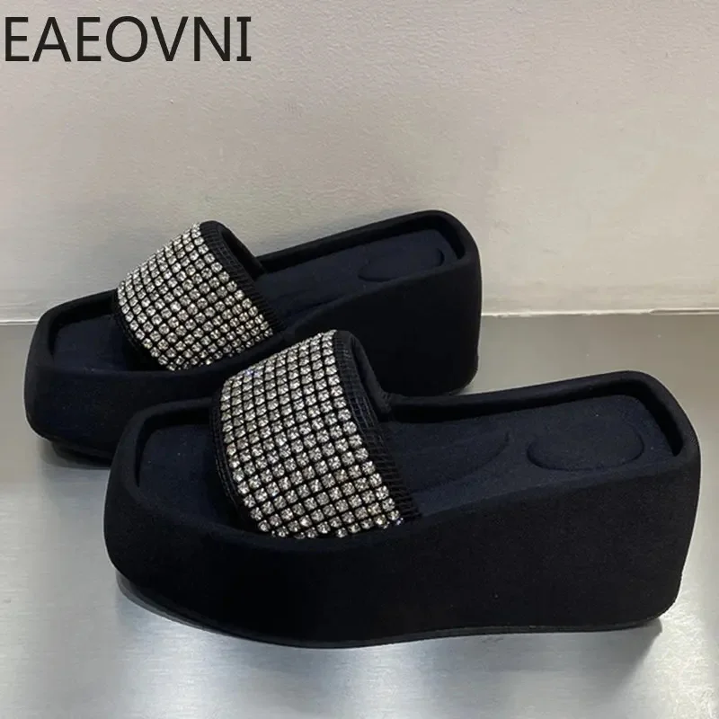 

2023 Summer High Platform Women Slipper Fashion Rhinestones Open Toe Wedges Heel Sandalias Ladies Elegant Outdoor Beach Slides