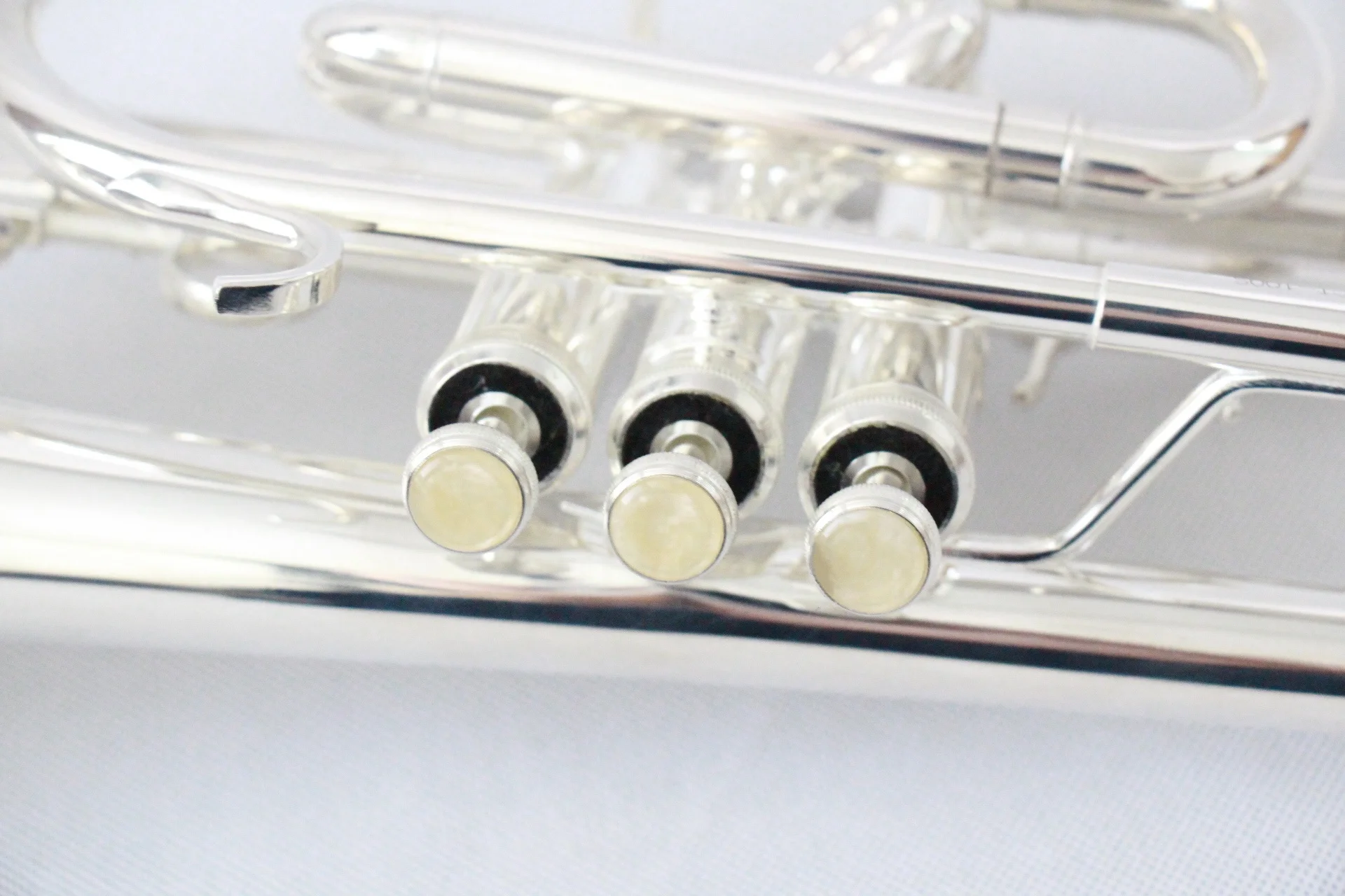 Chinese Top Quality Cornet Instrument Brass Body Bb Cornet