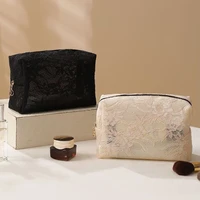 Trousse de maquillage en maille de dentelle pour femmes, sac de rangement de cosmétiques et de bijoux de grande capacité, trousse de toilette carrée Portable à fermeture éclair 1