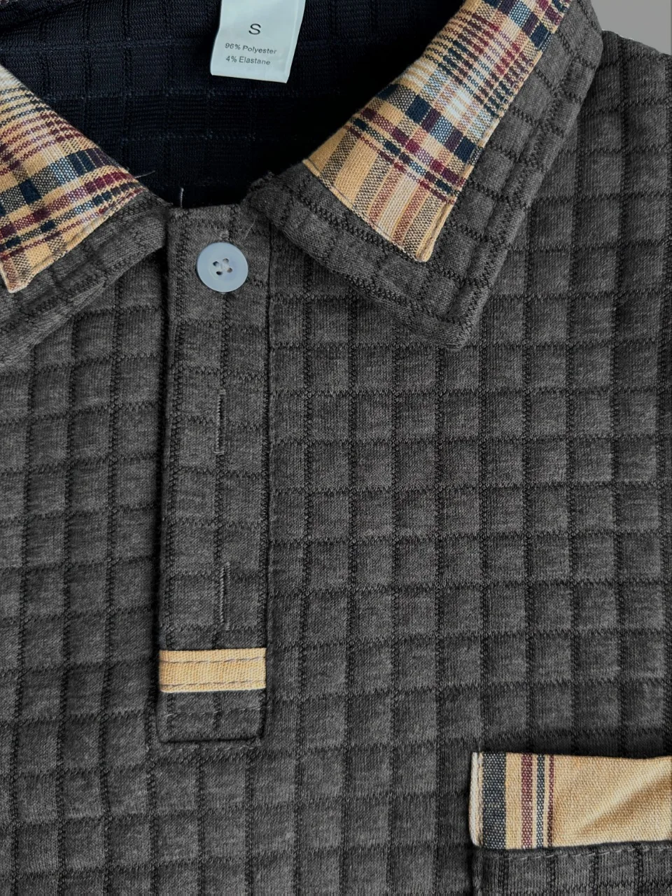Polo Sportiva Casual da Uomo a Maniche Lunghe con Motivo a Scacchi e Patchwork, Collezione Primavera-Autunno 2026 - immagine 5