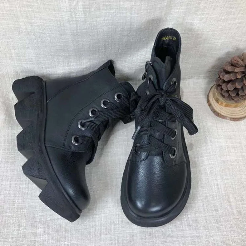 New Women Autumn Handmade Retro Ankle Boots Leather Lace-up Platform Snow Boots Women Winter Boots Warm Short Boots