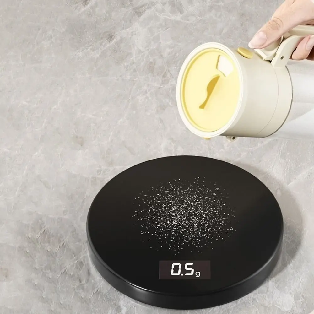 0.5g 2 In 1 Salt Container Sealed Quantitative Control Glass Spice Bottle Dustproof with Spoon Sugar and Salt Container Kitchen